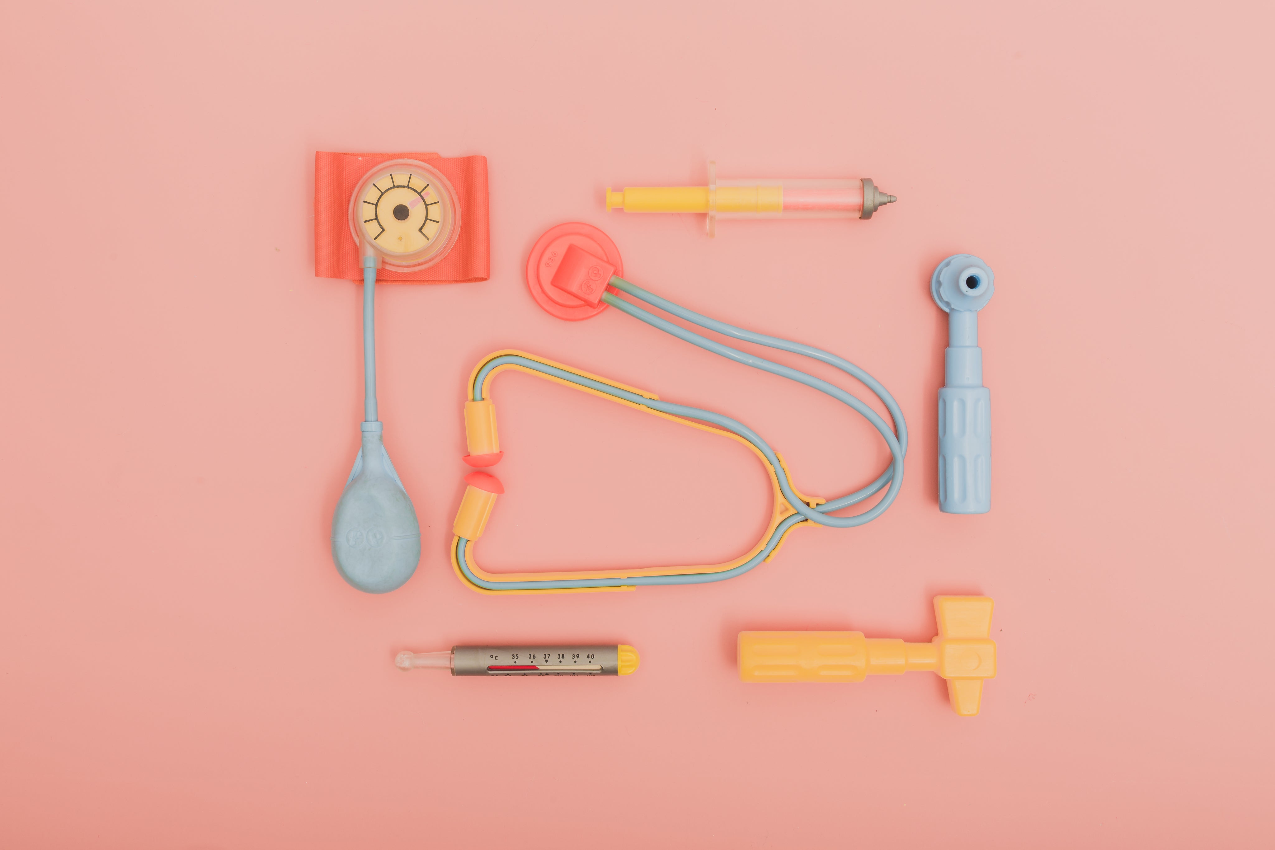 Does Vaginal Dilation Hurt? A Medical Guide to Reducing Discomfort After Vaginoplasty